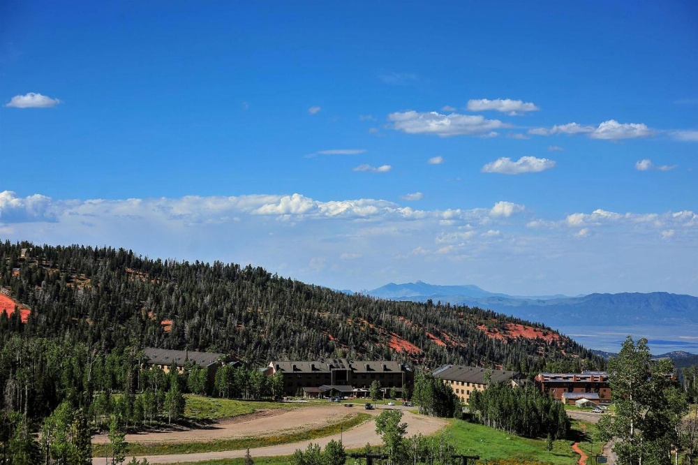 Hilton Vacation Club Cedar Breaks Brian Head Main image